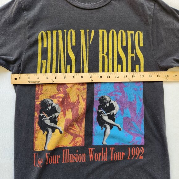 Guns N Roses Use Your Illusion Tour 1992 T-Shirt Gray Band Tee Cozy Soft 90's - Picture 6 of 6